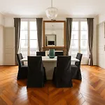 Luxurious Apartment In The Heart Of Paris