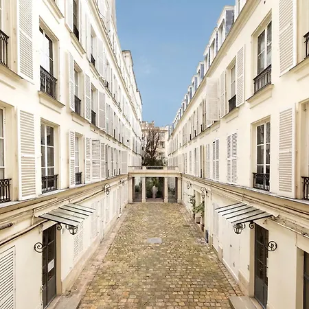 Apartment Luxurious In The Heart Of *