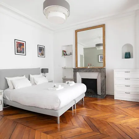 Apartment Luxurious In The Heart Of *